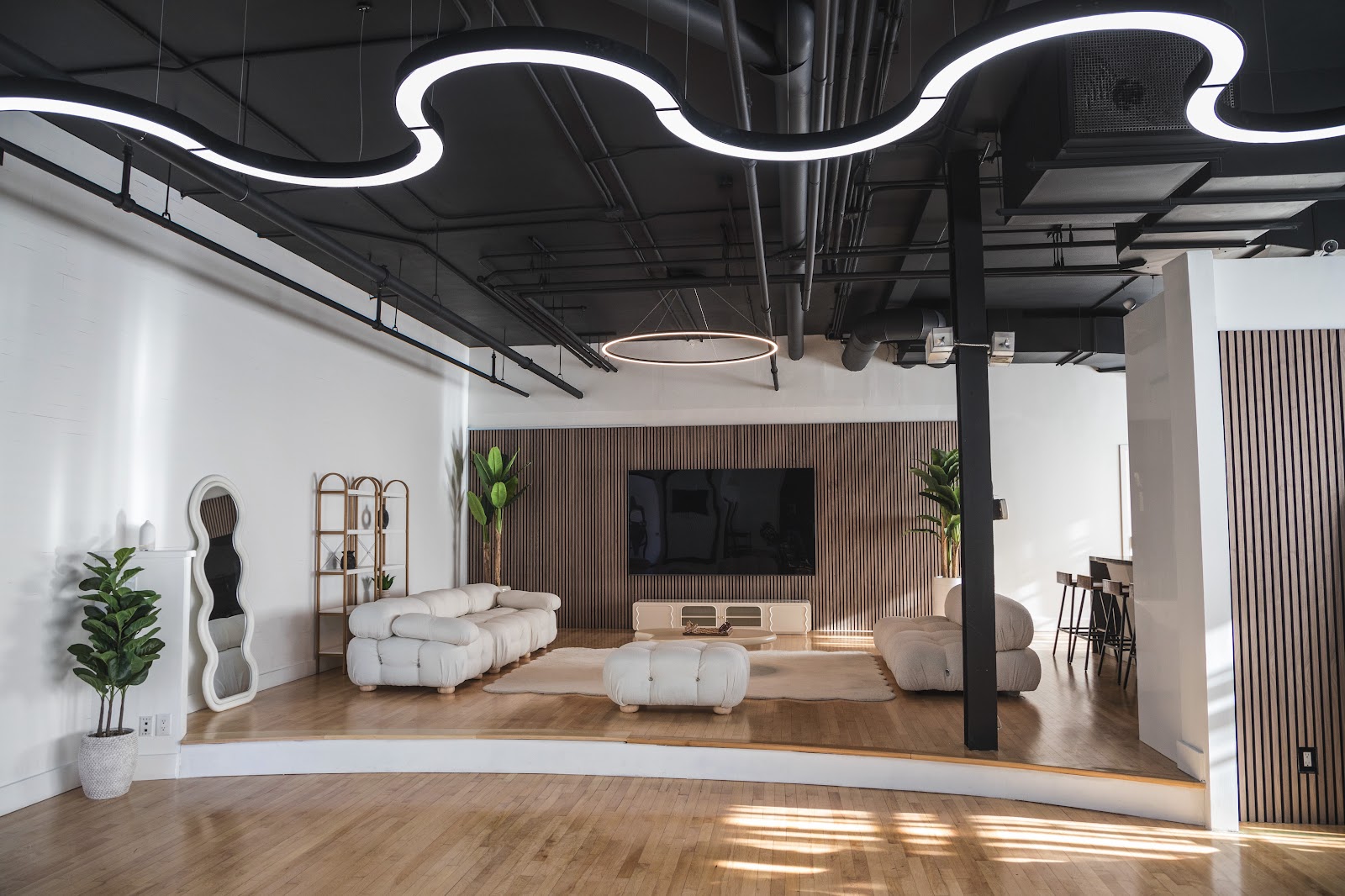 Wavy Barbershop - Barbershop in Toronto