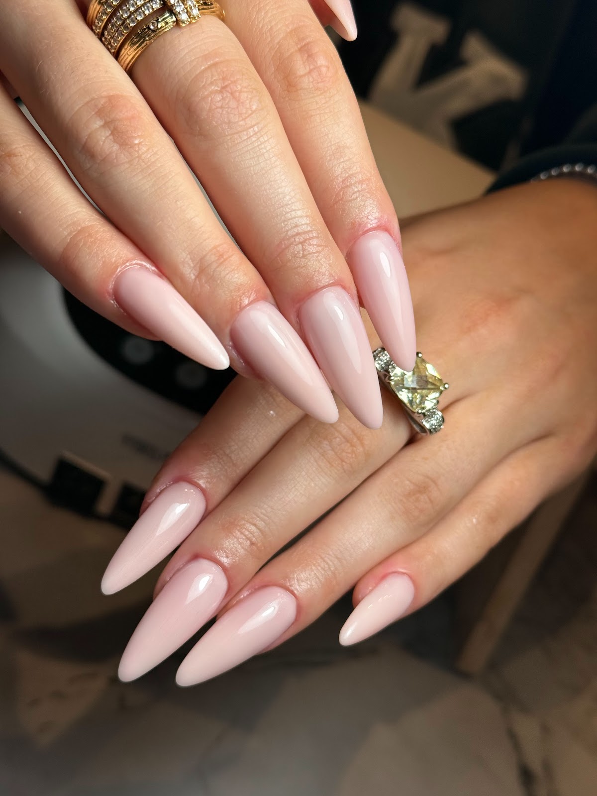 Vie Nail & Beauty Salon | Russian Manicure Toronto - Nail Salon in Toronto
