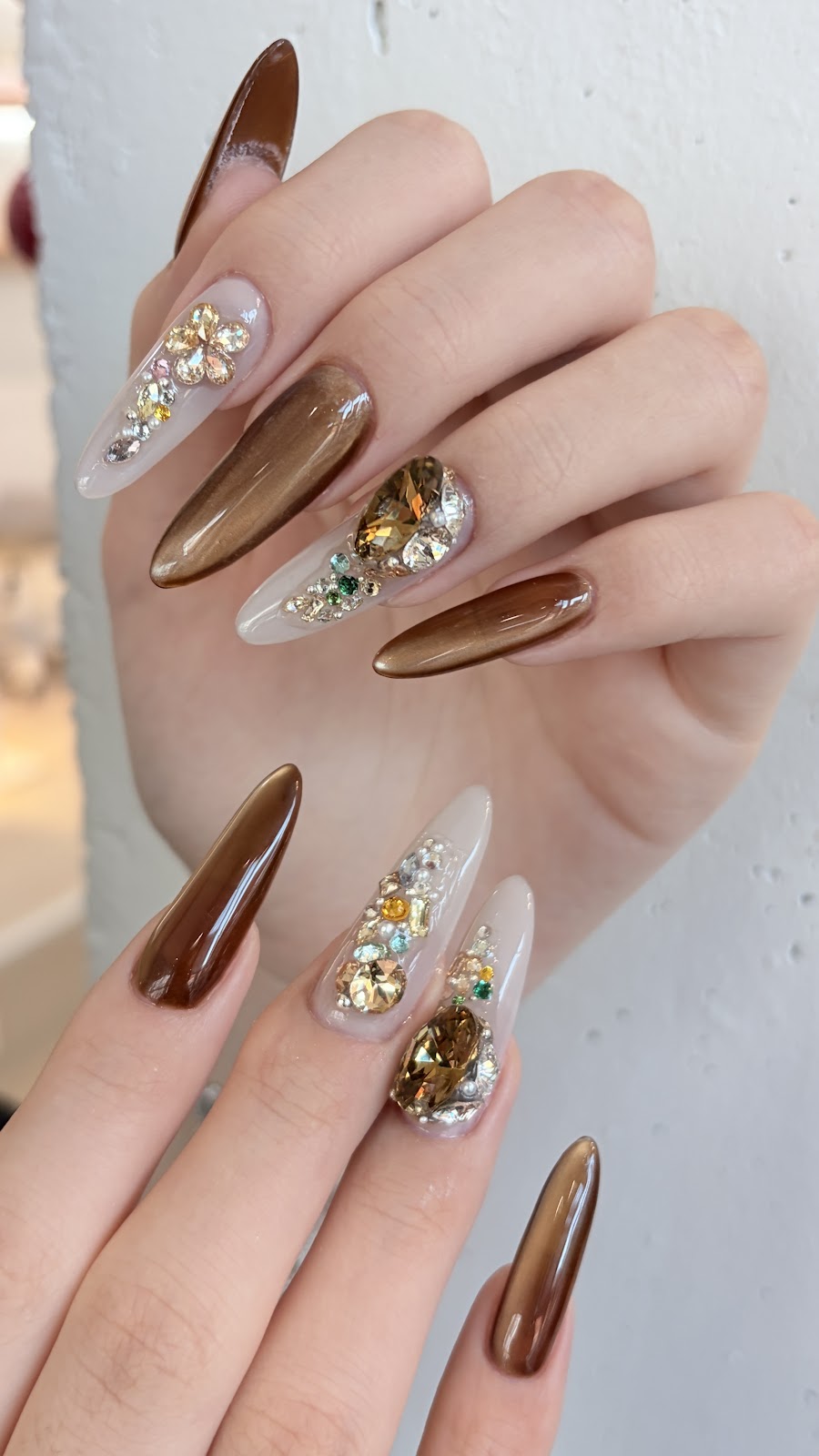 ON NAIL - Beauté Lounge - Beauty Spa in Ottawa