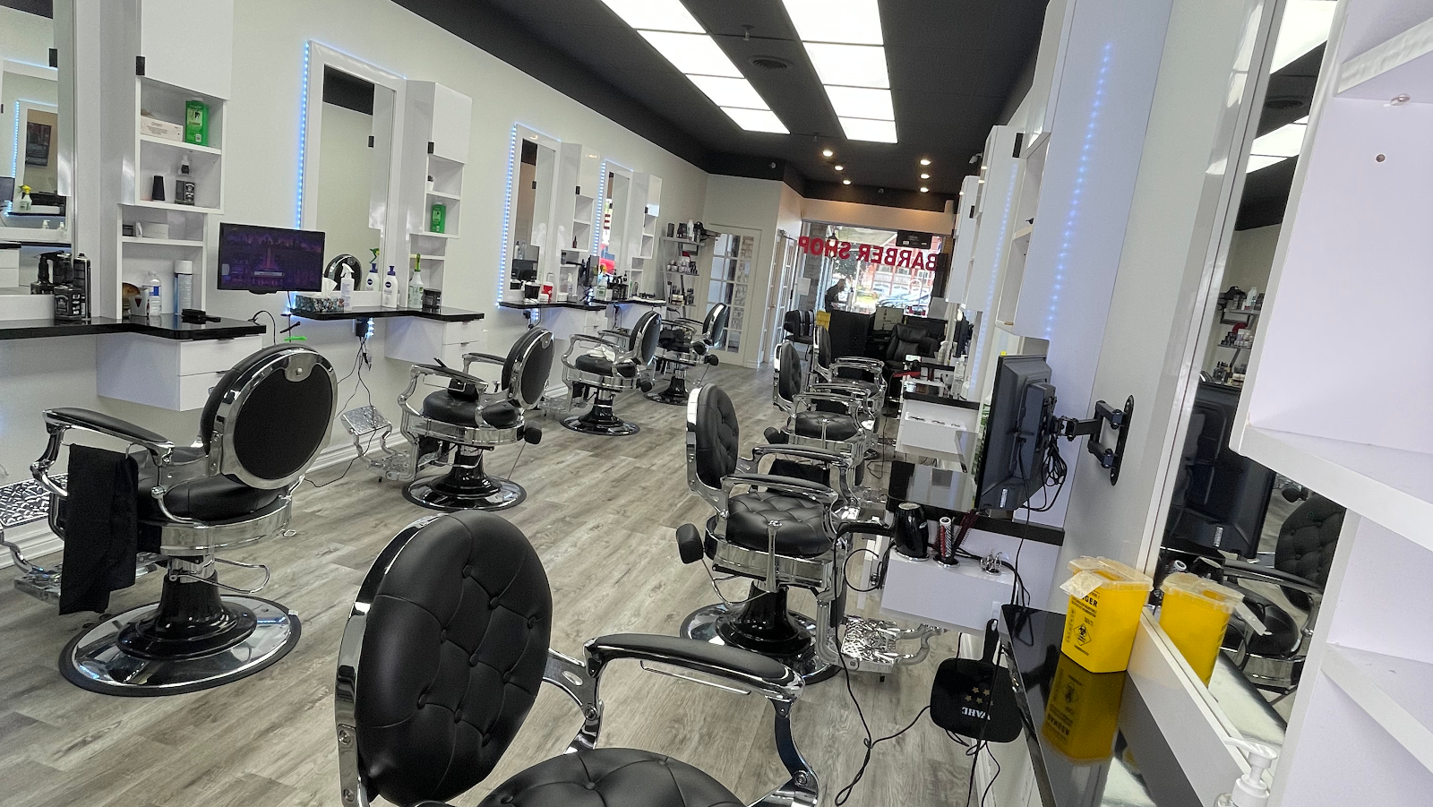 Royal Chair Barbershop - Barbershop in Mississauga