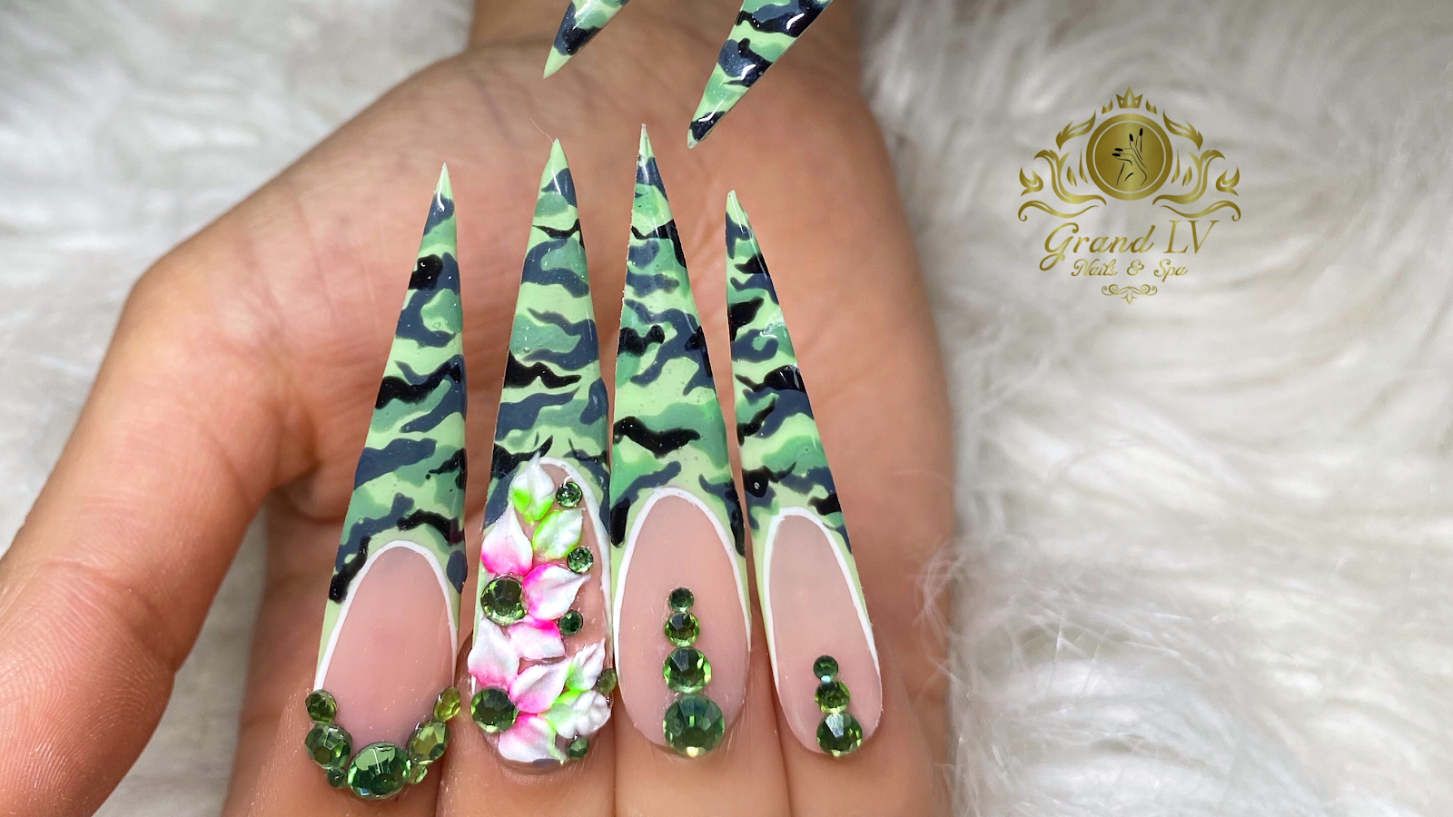 Grand LV Nails & Spa - Nail Salon in Mississauga