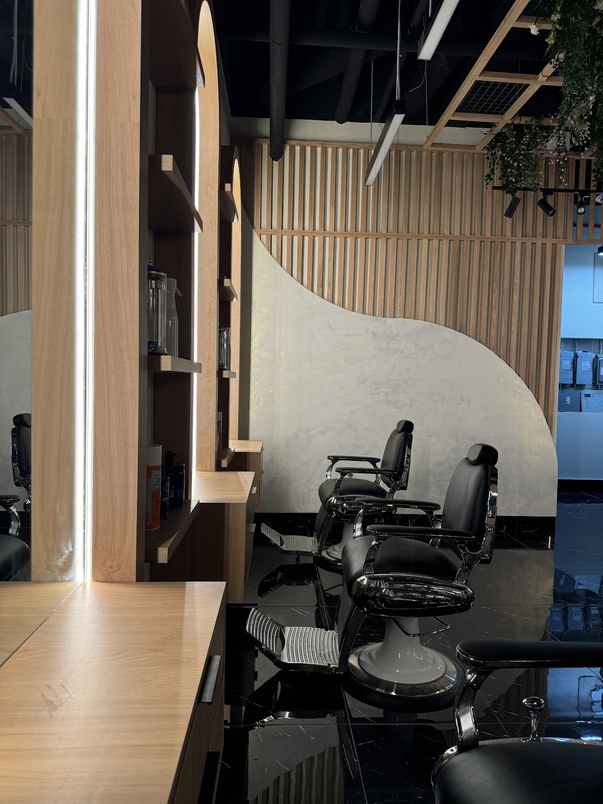 Man O'Clock Barbershop - Barbershop in Brampton