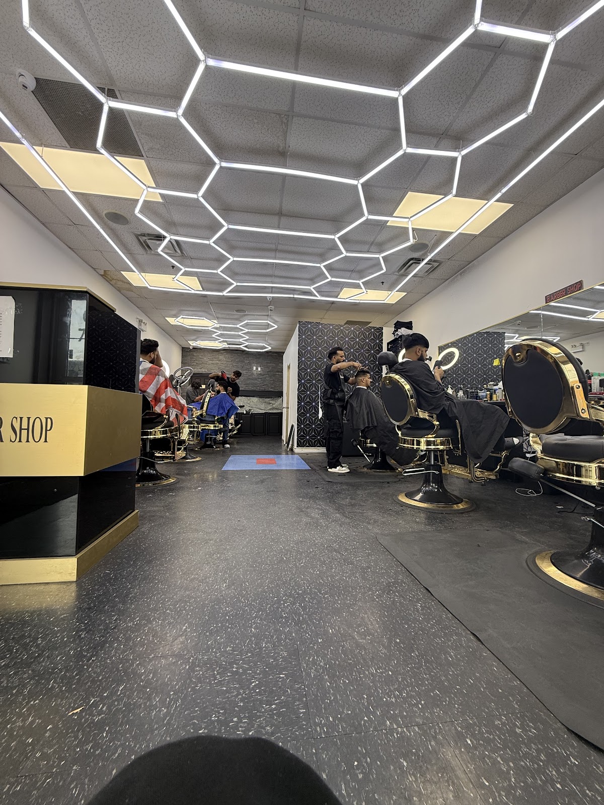 Duggal Barber Shop - Barbershop in Brampton