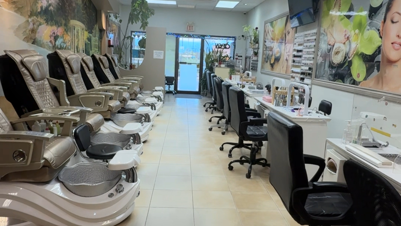 Super Diva Nails & Spa - Nail Salon in Brampton