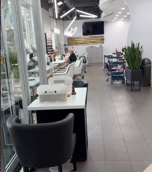Blue Nails Spa - Nail Salon in Toronto