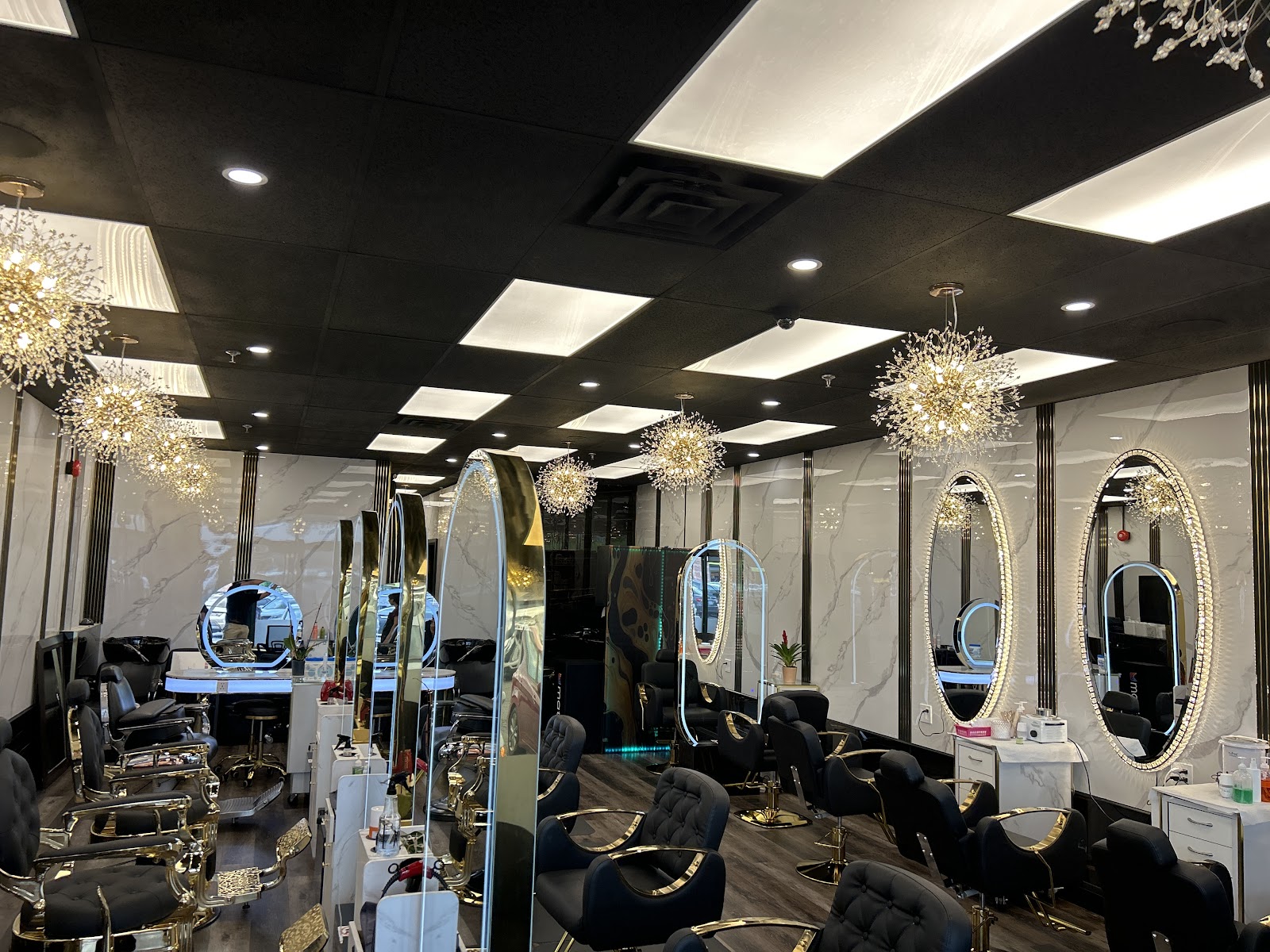 Jasmine Beauty Bar - Hair Salon in Brampton
