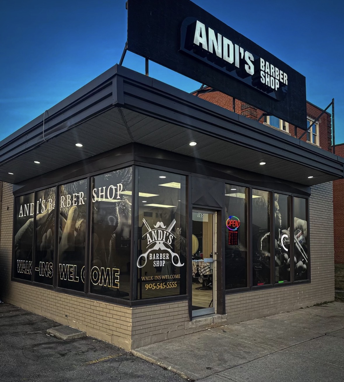 Andi's Barbershop (WALK-INS WELCOME) - Barbershop in Hamilton