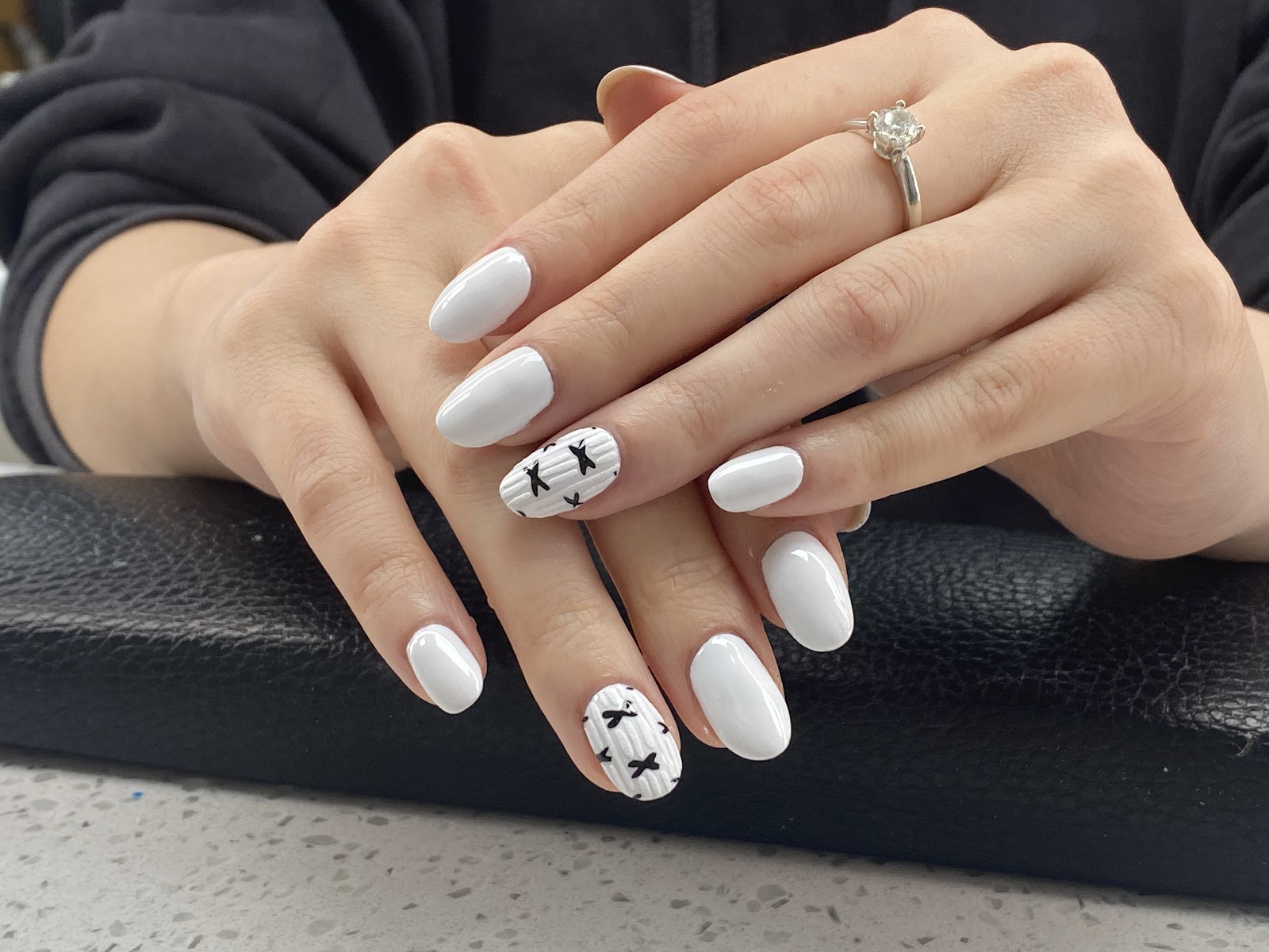 Moon nails and spa - Nail Salon in Hamilton