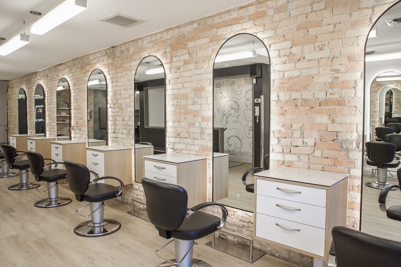 Salon Entrenous - Hair Salon in London
