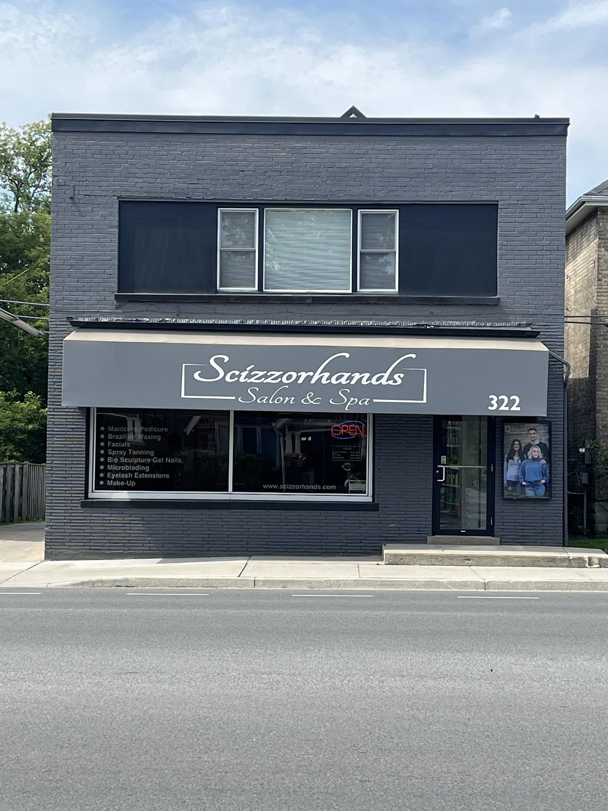 Scizzorhands Salon & Spa - Nail Salon in London