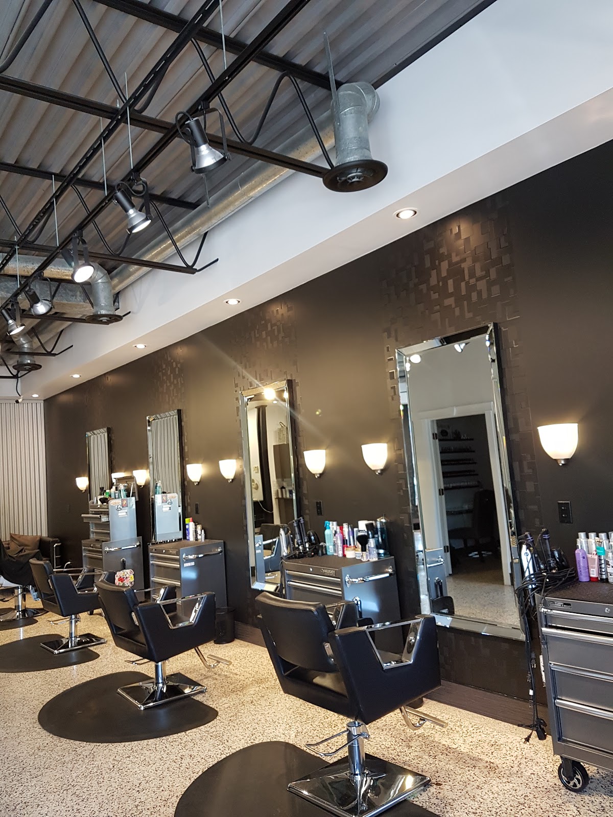 The Hair Mechanix - Hair Salon in Windsor