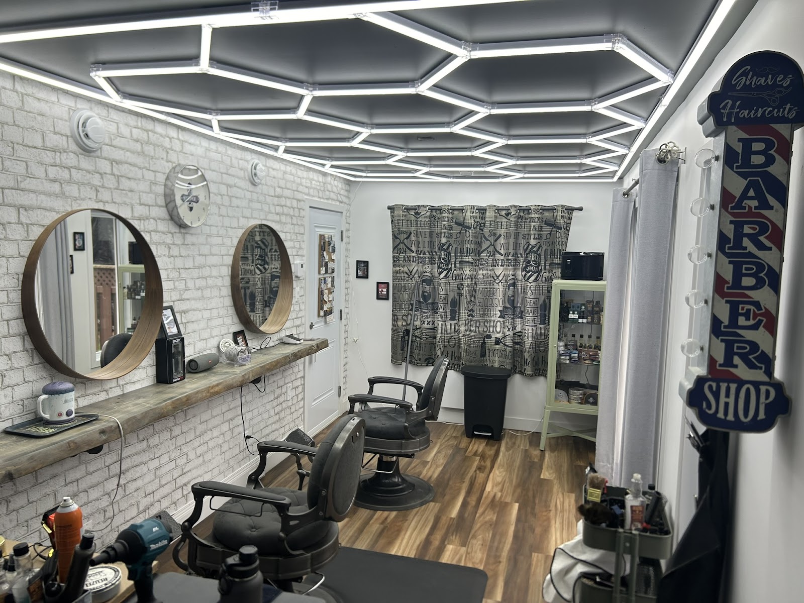La KouPol Barbershop, online booking, Barbier, Gatineau - Barbershop in Gatineau