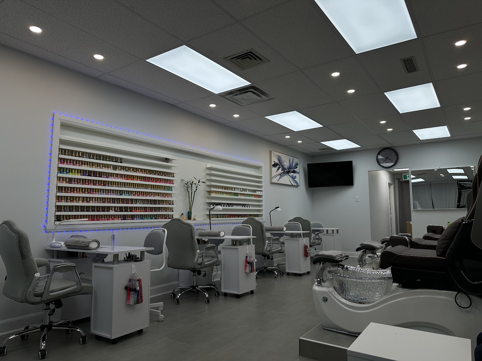 Esprit Ongles - Nail Salon in Longueuil