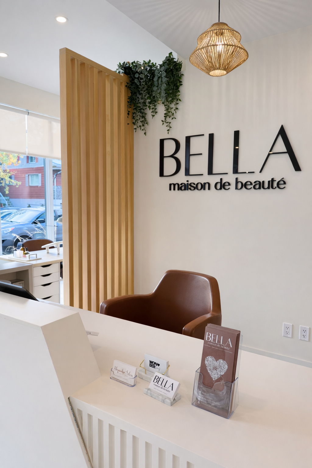 Bella Beauty House Hair Salon - Hair Salon in Longueuil