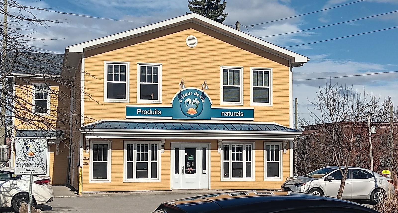 SHERBROOKE BARBERSHOP-Sherbrooke 9 Barber Disponible 7 Day open Barber Shop-BARBIER LATINO-BARBIER SHERBROOKE - Barbershop in Sherbrooke