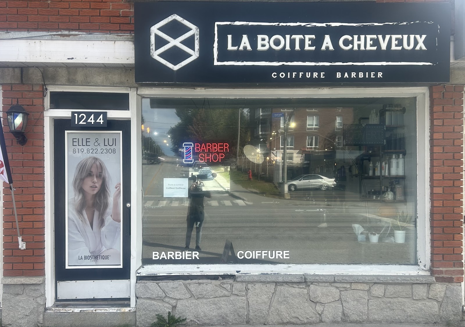 Hair box - Barbershop in Sherbrooke