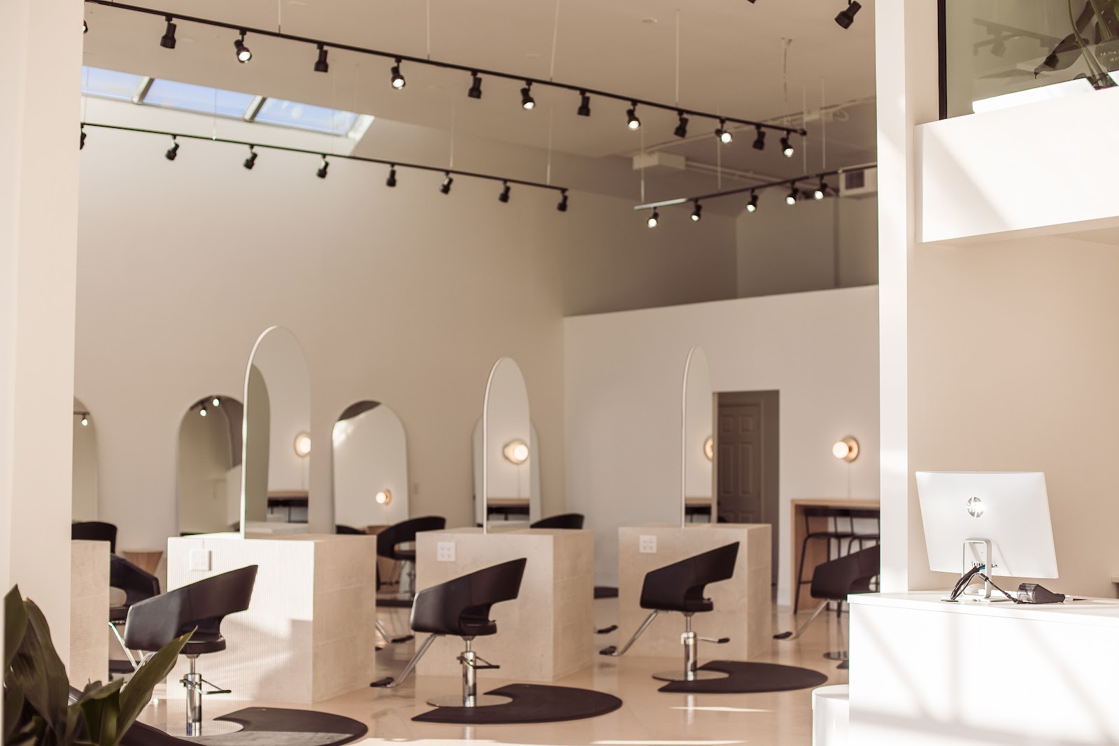 Centre De Beaute Euphorik - Hair Salon in Sherbrooke