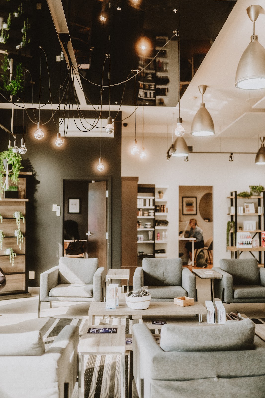 Centre de Beauté Confidence - Nail Salon in Sherbrooke
