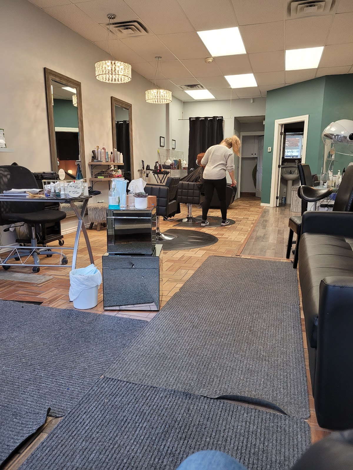 Thérapie Beauté - Hair Salon in Sherbrooke