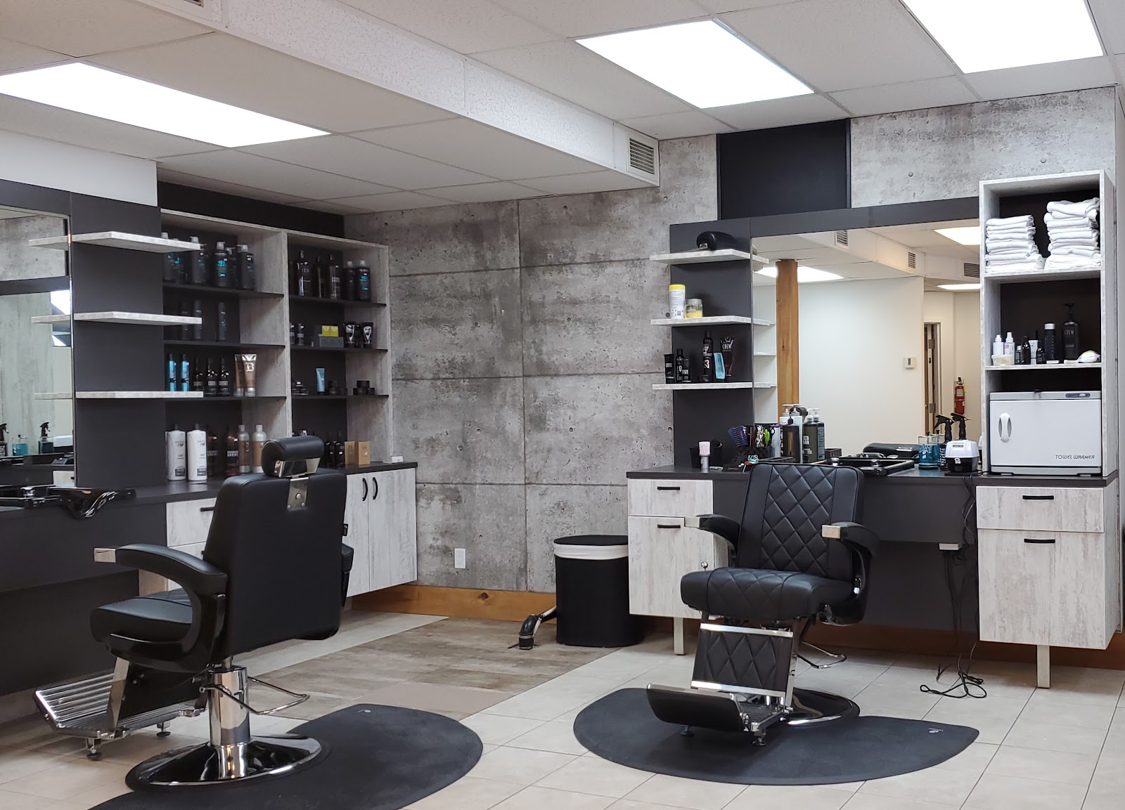 Salon de barbiers Barbe-à-ras - Barbershop in Chicoutimi