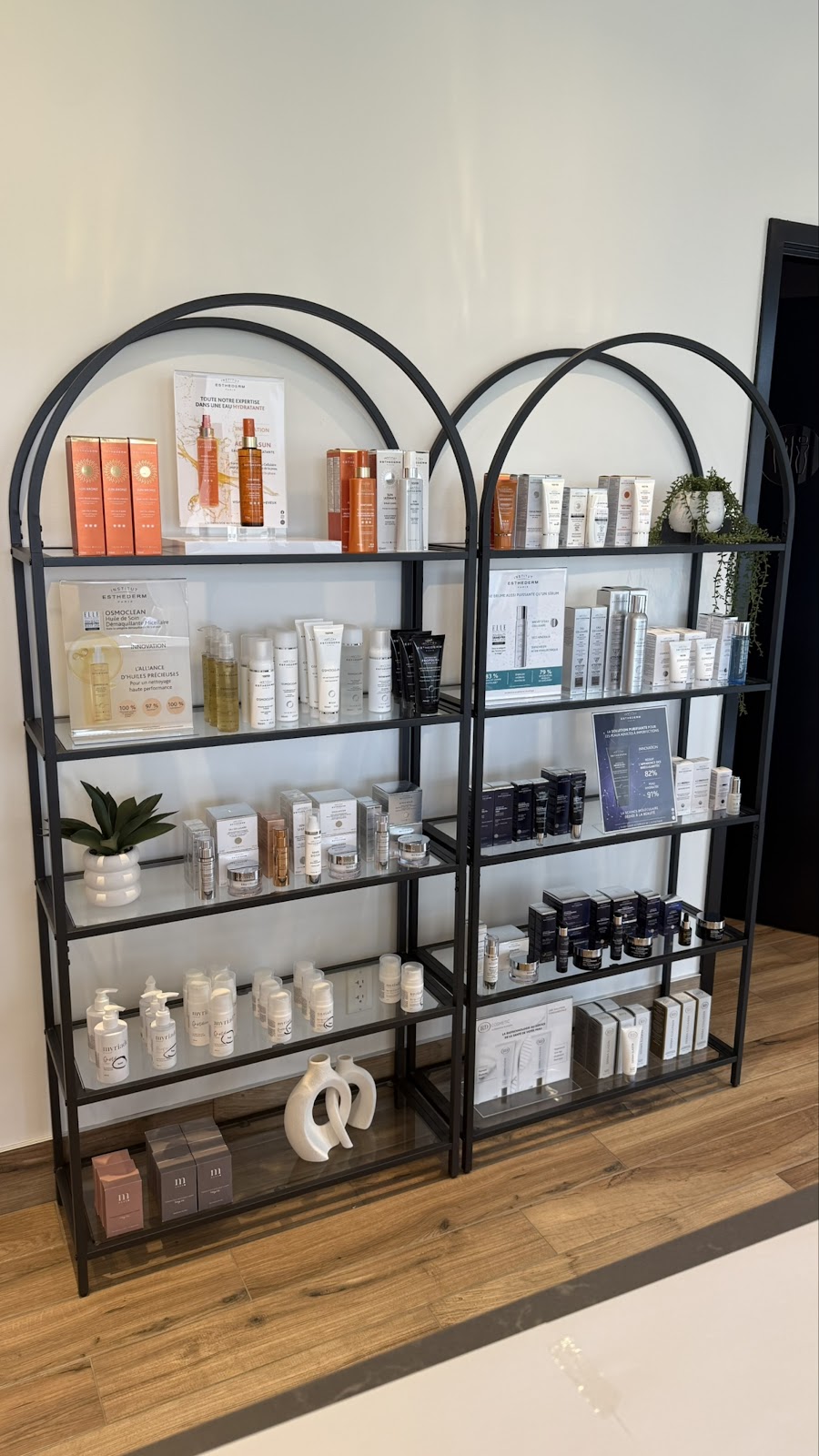 Avenue - Médico esthétique - Hair Salon in Chicoutimi