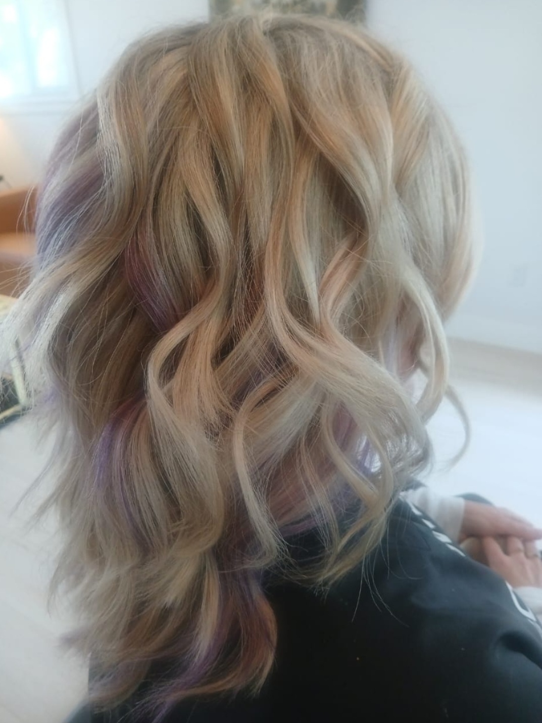 Central Hair Bar - Hair Salon in Surrey