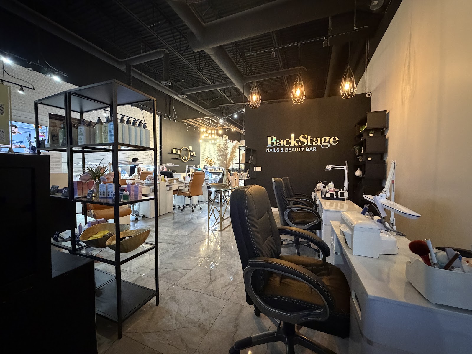 Backstage Nails and Beauty Bar - Nail Salon in Edmonton