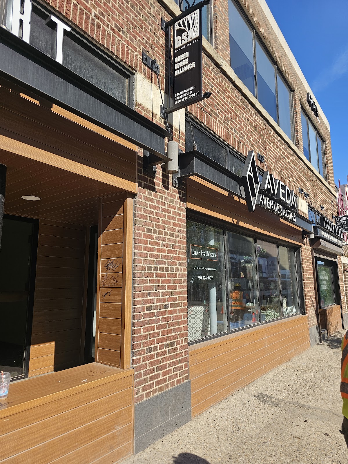 Aveda Avenue Salons - Downtown - Hair Salon in Edmonton