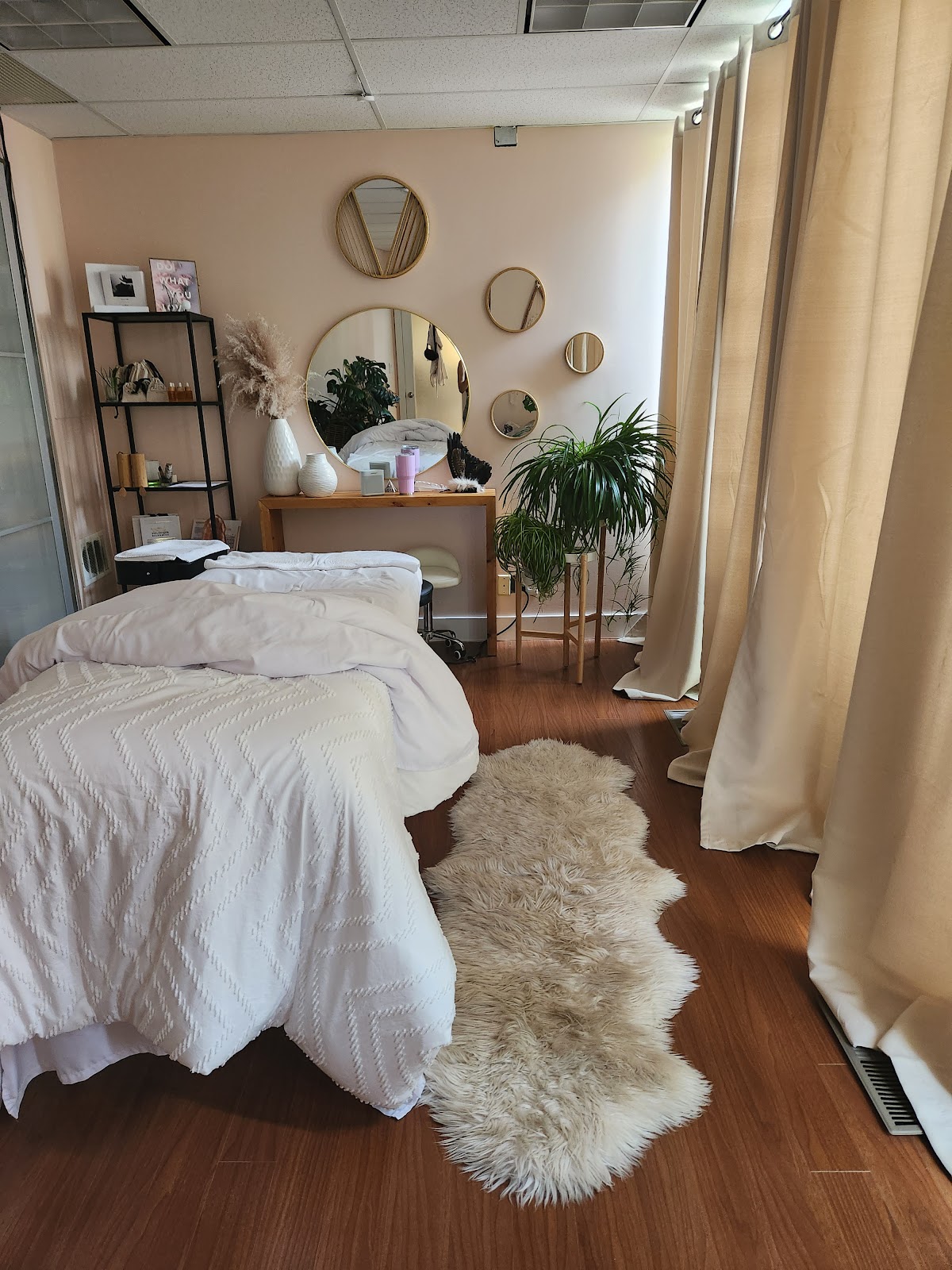 JU-ENE Beauty & Wellness - Beauty Spa in Edmonton
