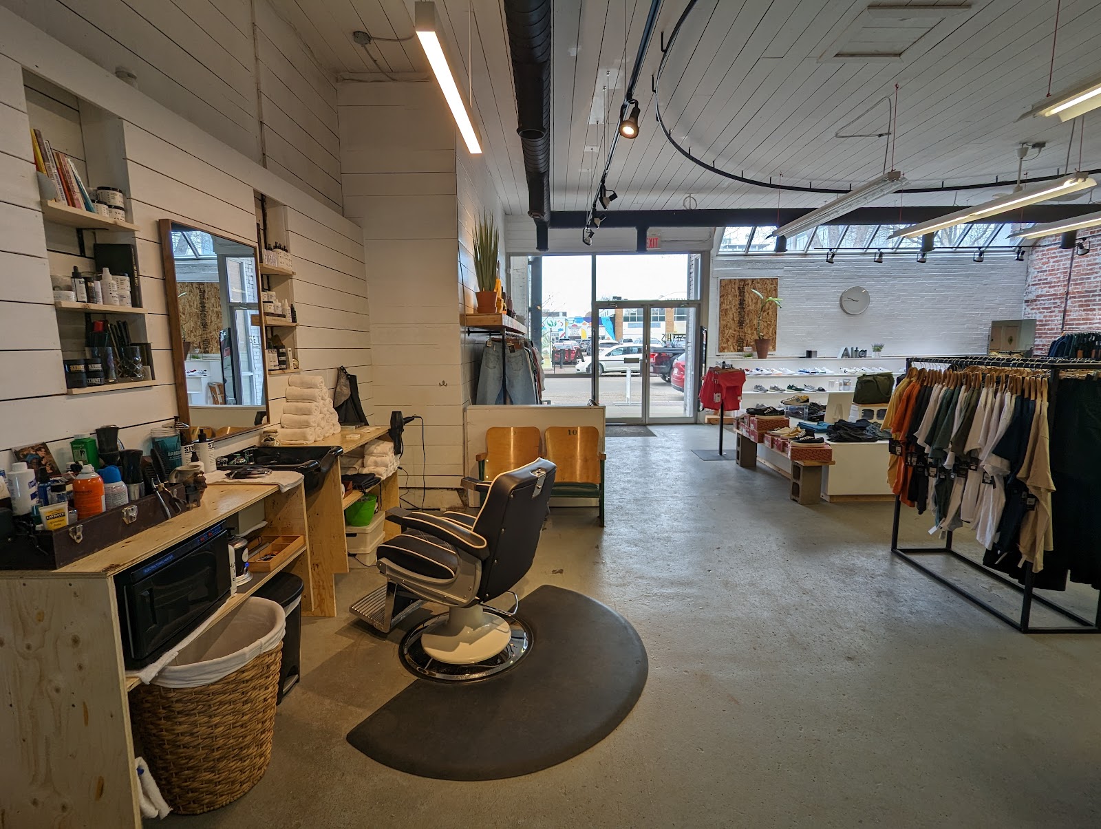 Seth's Barbershop - Barbershop in Red Deer