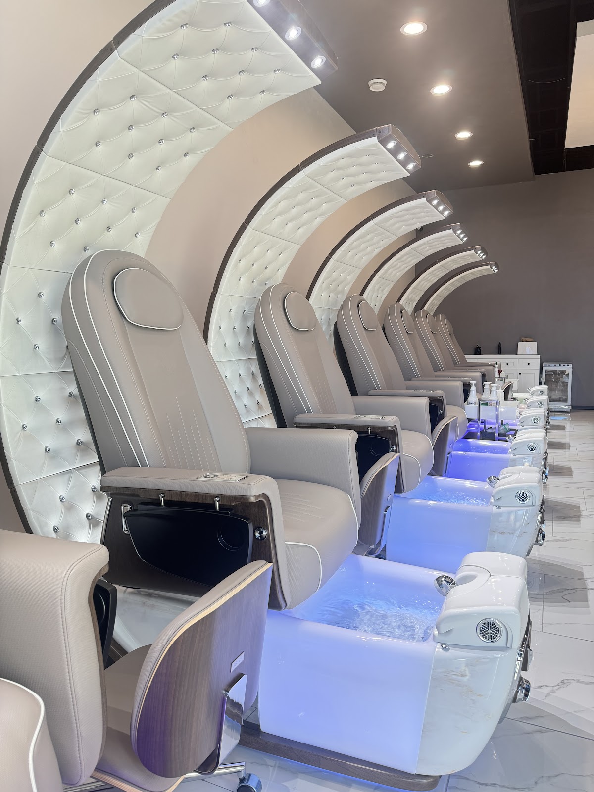 CLASSY NAIL BAR - Nail Salon in Red Deer