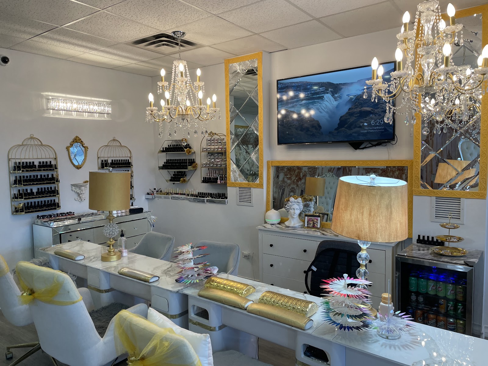 P-Lux Nails - Nail Salon in Red Deer