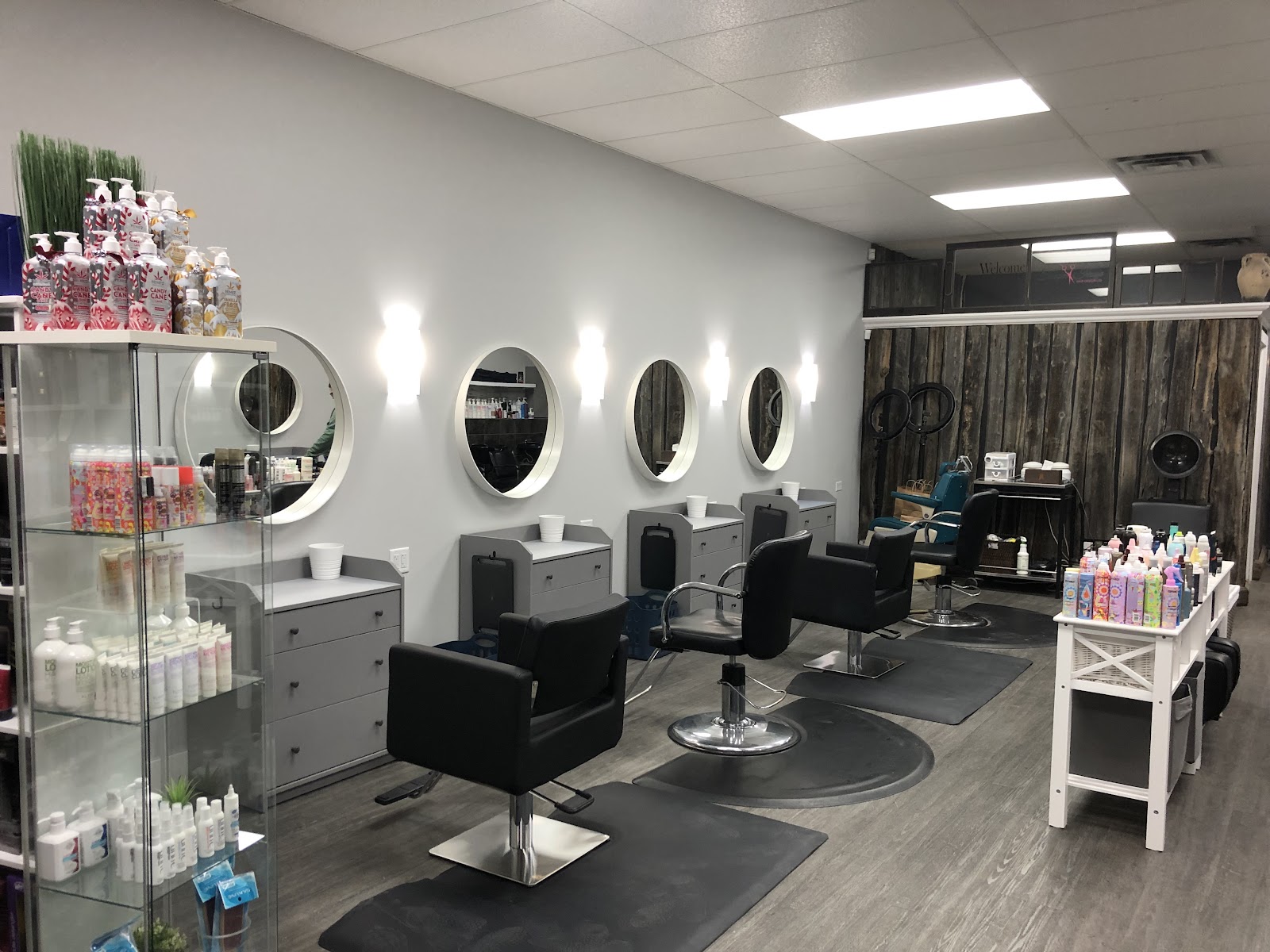 Sharper Image Hair Design - Hair Salon in Red Deer