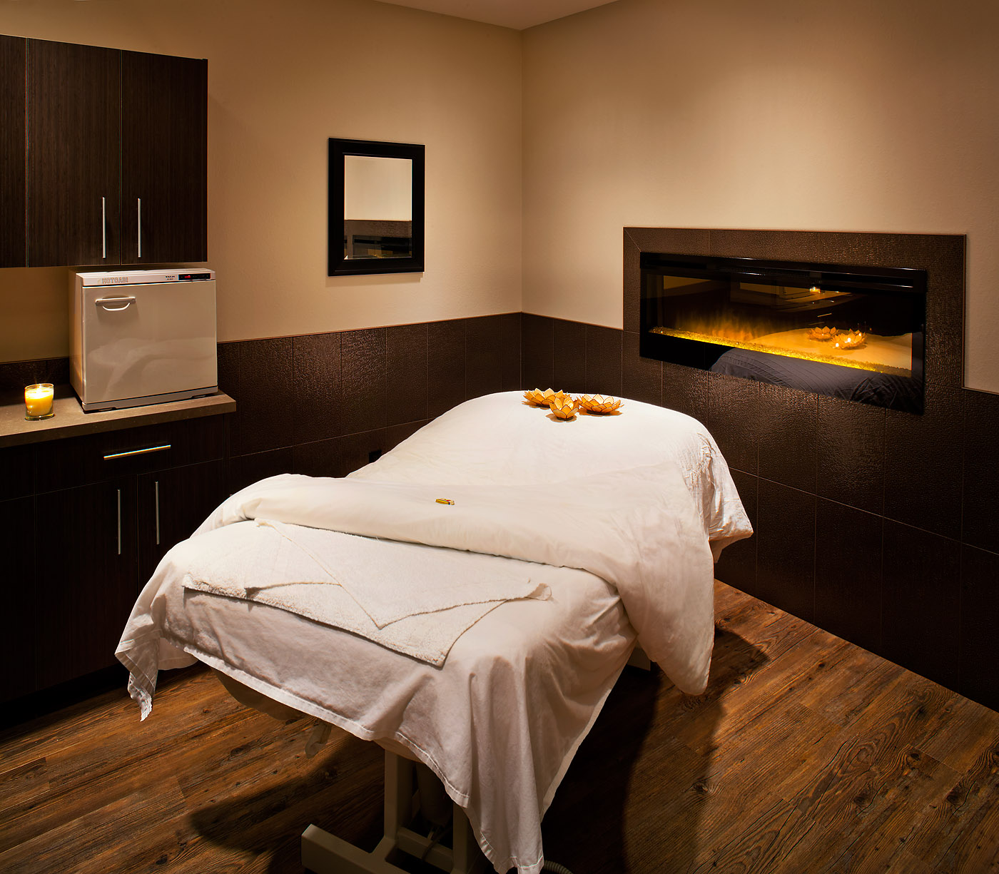 Safari Spa and Salon - Hair Salon in Red Deer