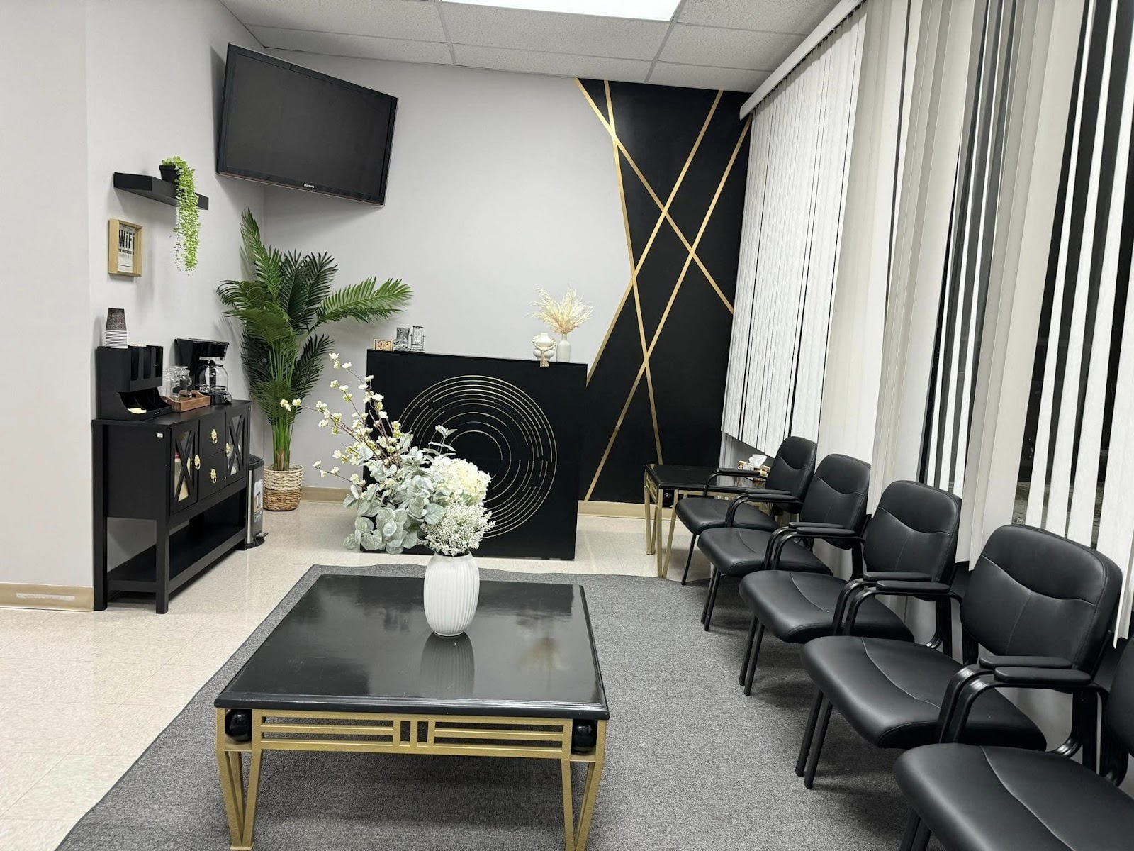 YONZON BARBER & BEAUTY - Barbershop in Lethbridge