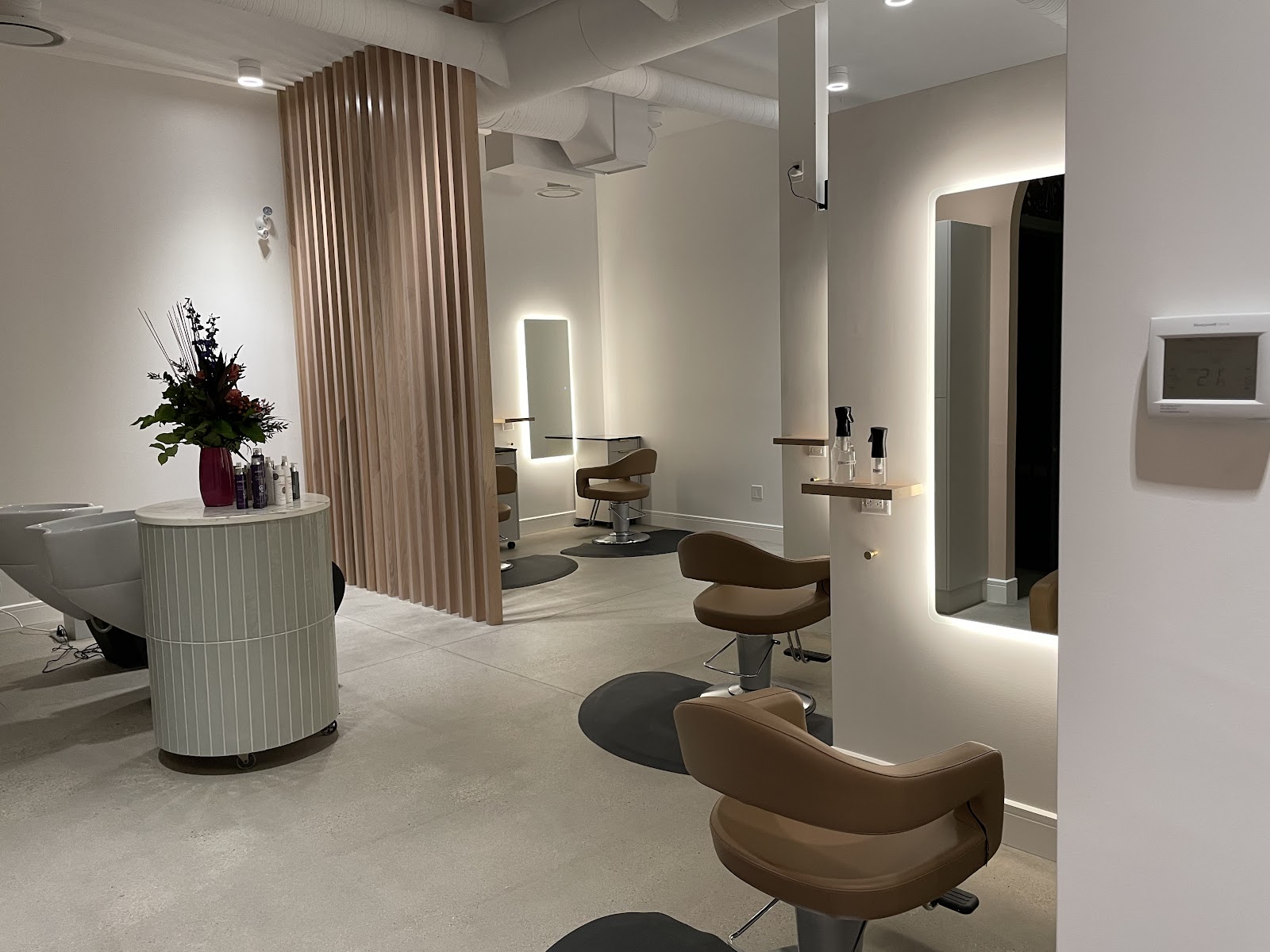 Salon Olivine - Hair Salon in Lethbridge