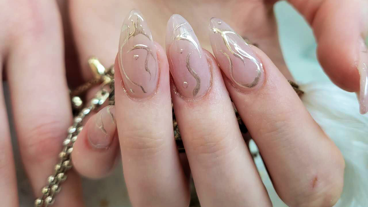 One's Nails & Spa - Nail Salon in Medicine Hat