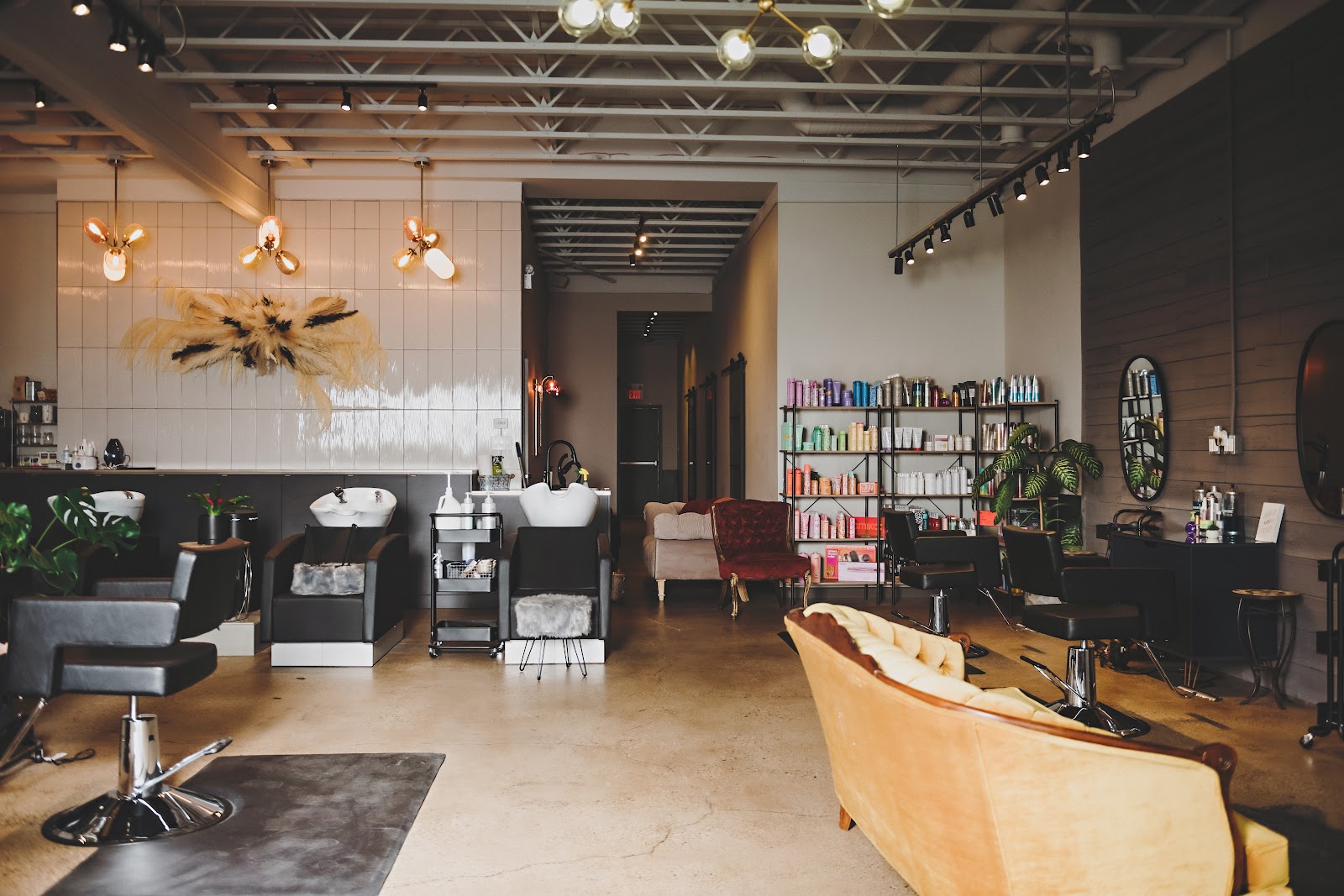 Studio Select - Beauty Spa in Medicine Hat