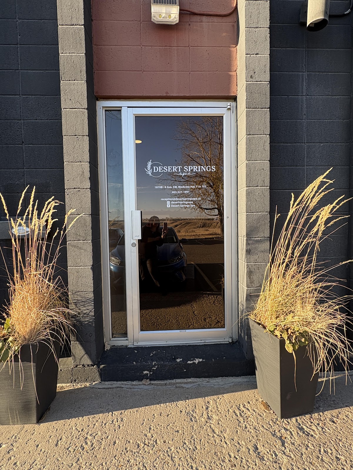 Desert Springs Spa - Nail Salon in Medicine Hat