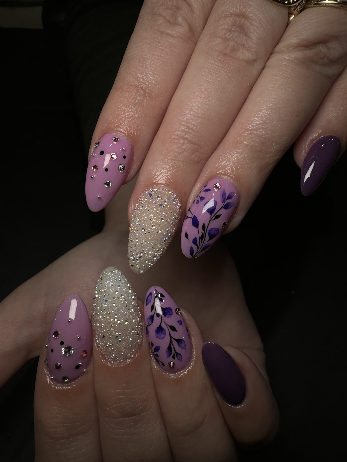 iNails - Nail Salon in Grande Prairie