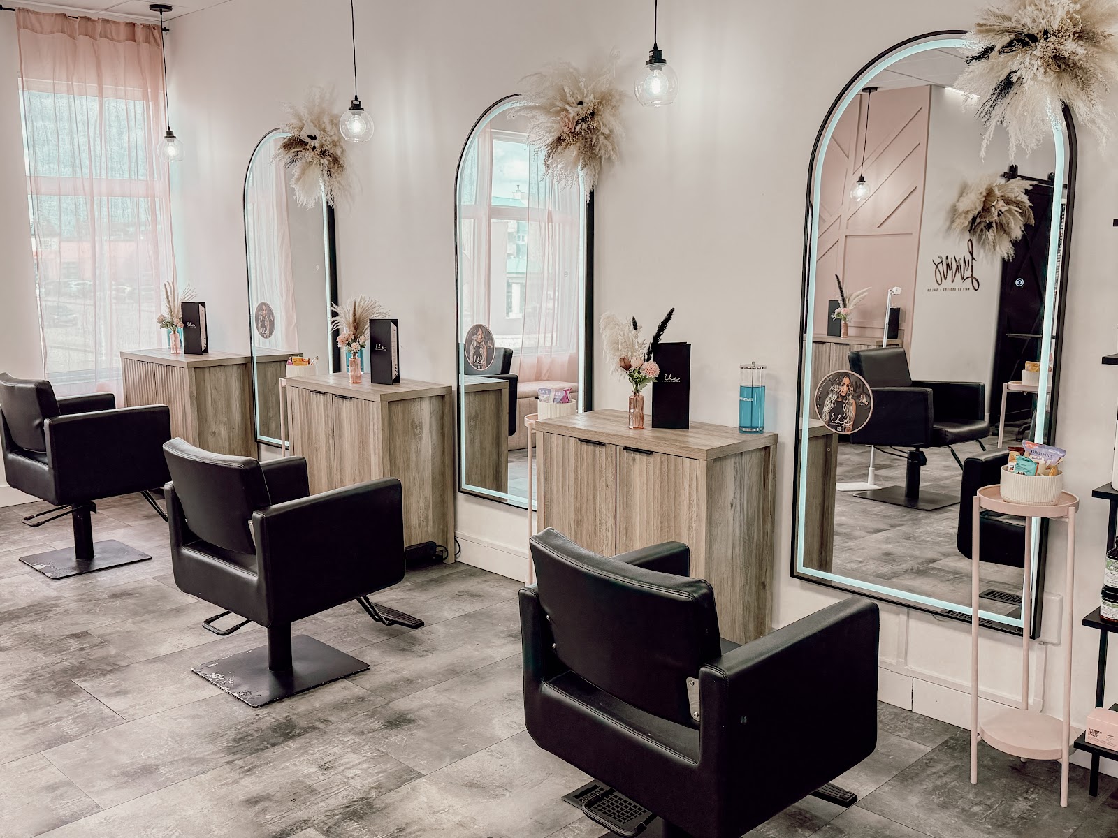 Luxus Hair Extensions + Salon - Hair Salon in Grande Prairie
