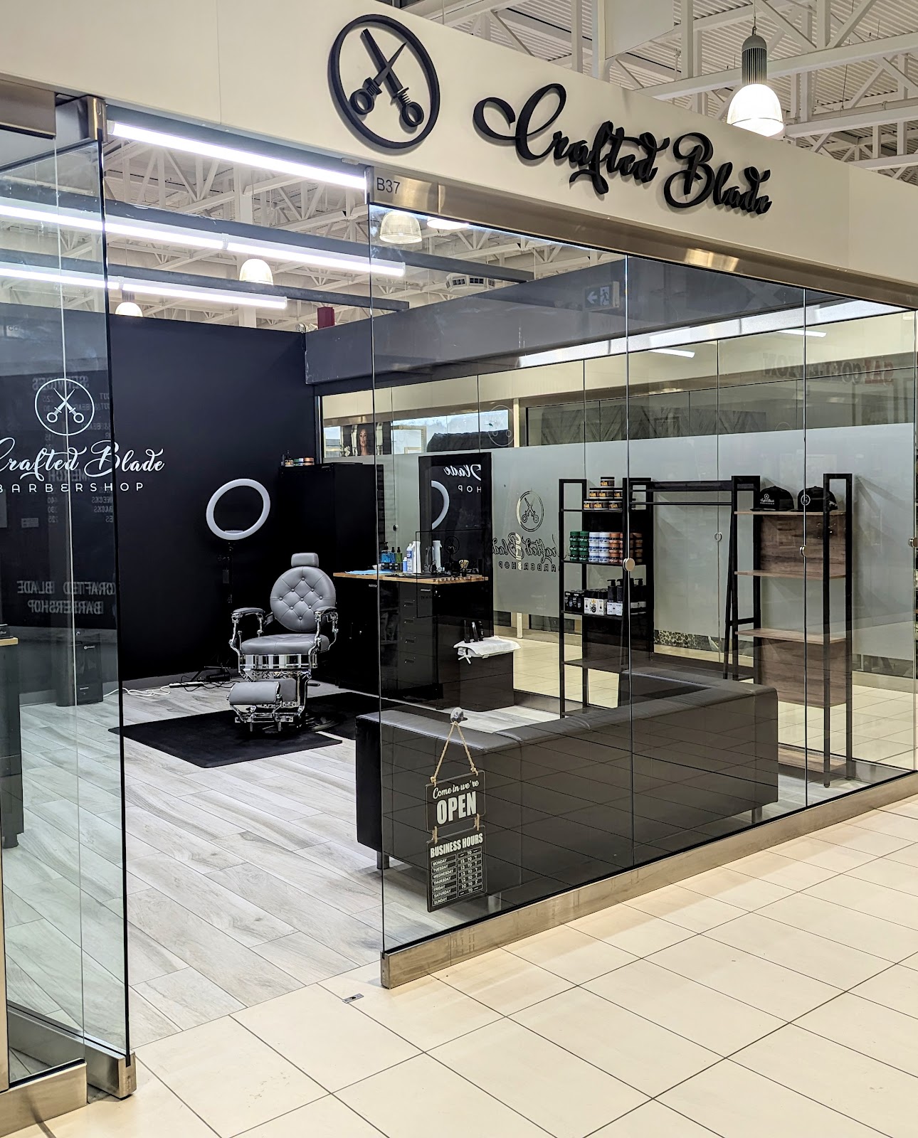 Crafted Blade Barbershop - Barbershop in Balzac