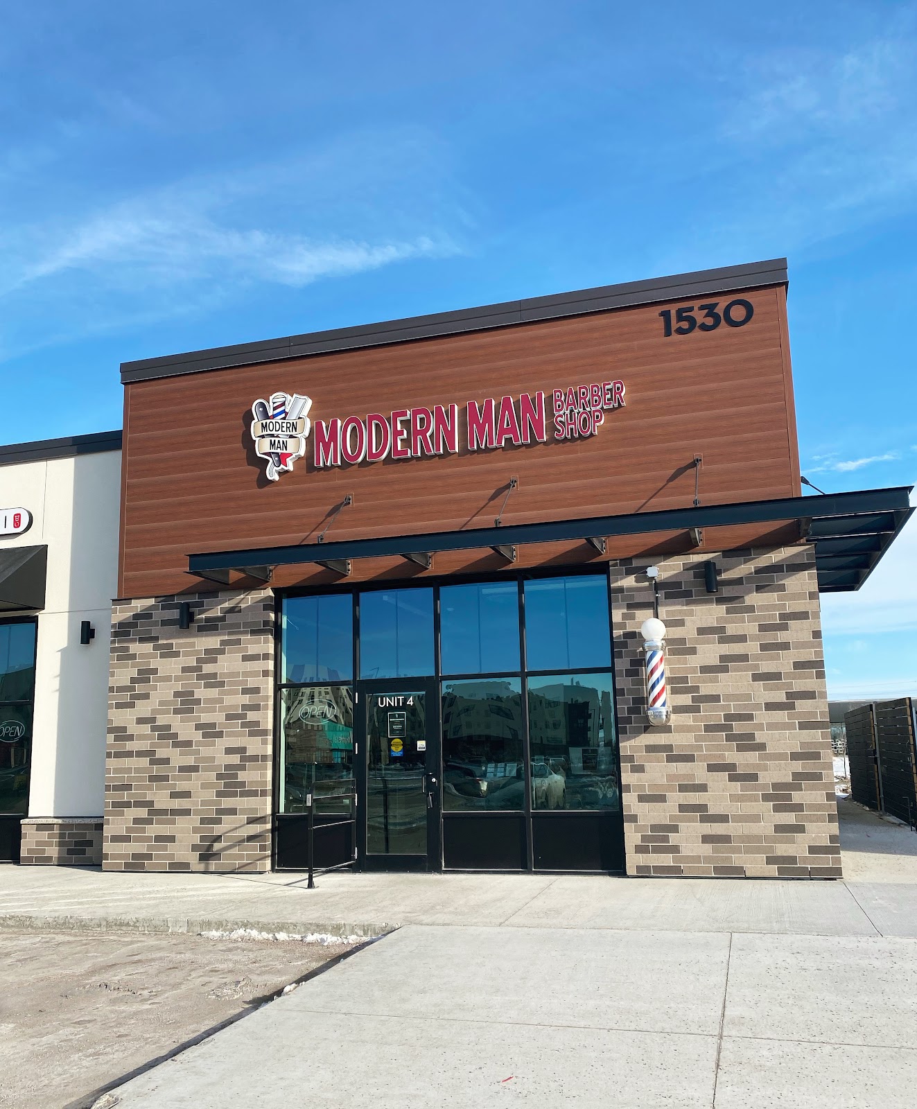Modern Man Barber Shop Plessis - Barbershop in Winnipeg