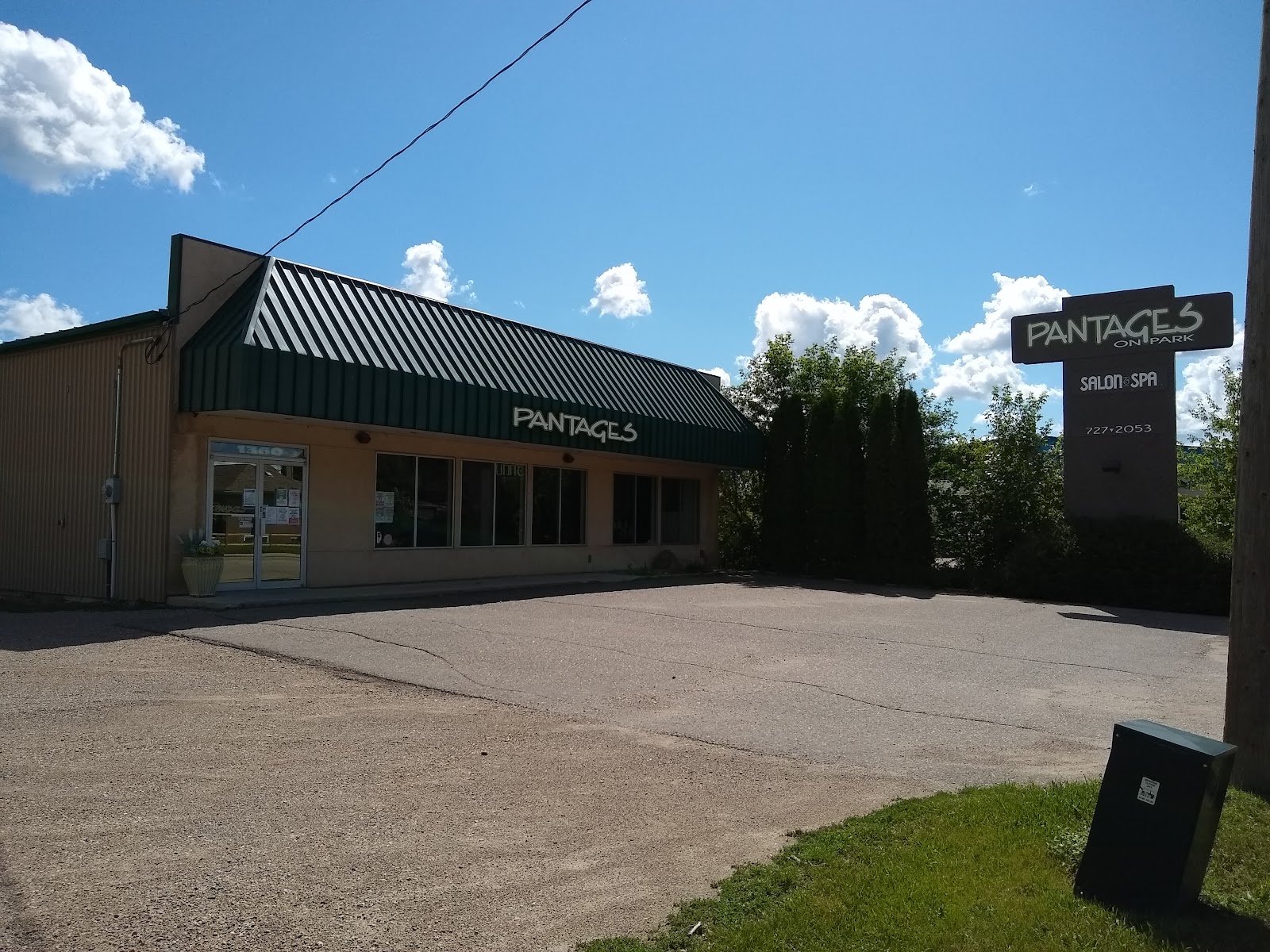 Pantages On Park Salon & Spa - Hair Salon in Brandon