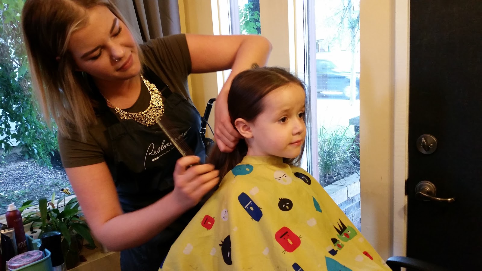 Pin-ups Beauty Bar - Beauty Spa in Brandon