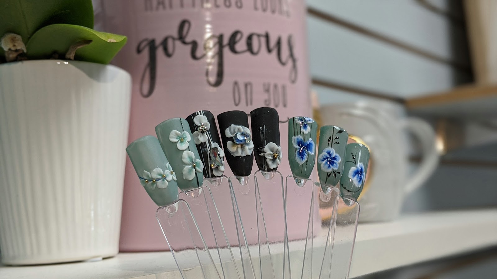 Drop Dead Gorgeous Day Spa - Nail Salon in Saskatoon