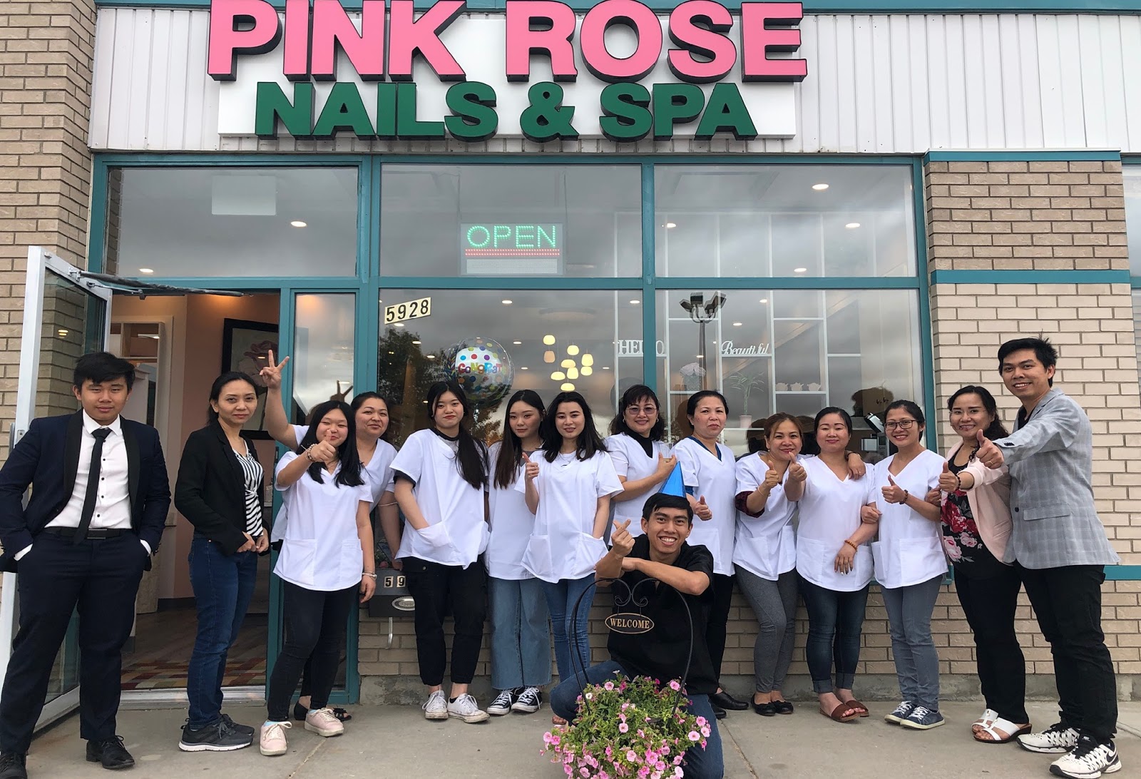 PINK ROSE NAILS & SPA Rochdale - Nail Salon in Regina