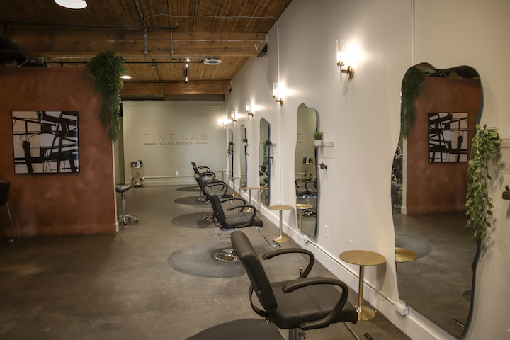 Tint Lab Salon Studio - Barbershop in Regina