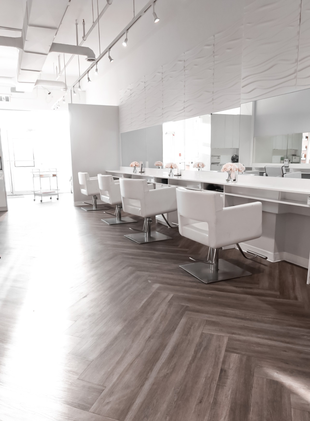 Eau Salon - Hair Salon in Regina