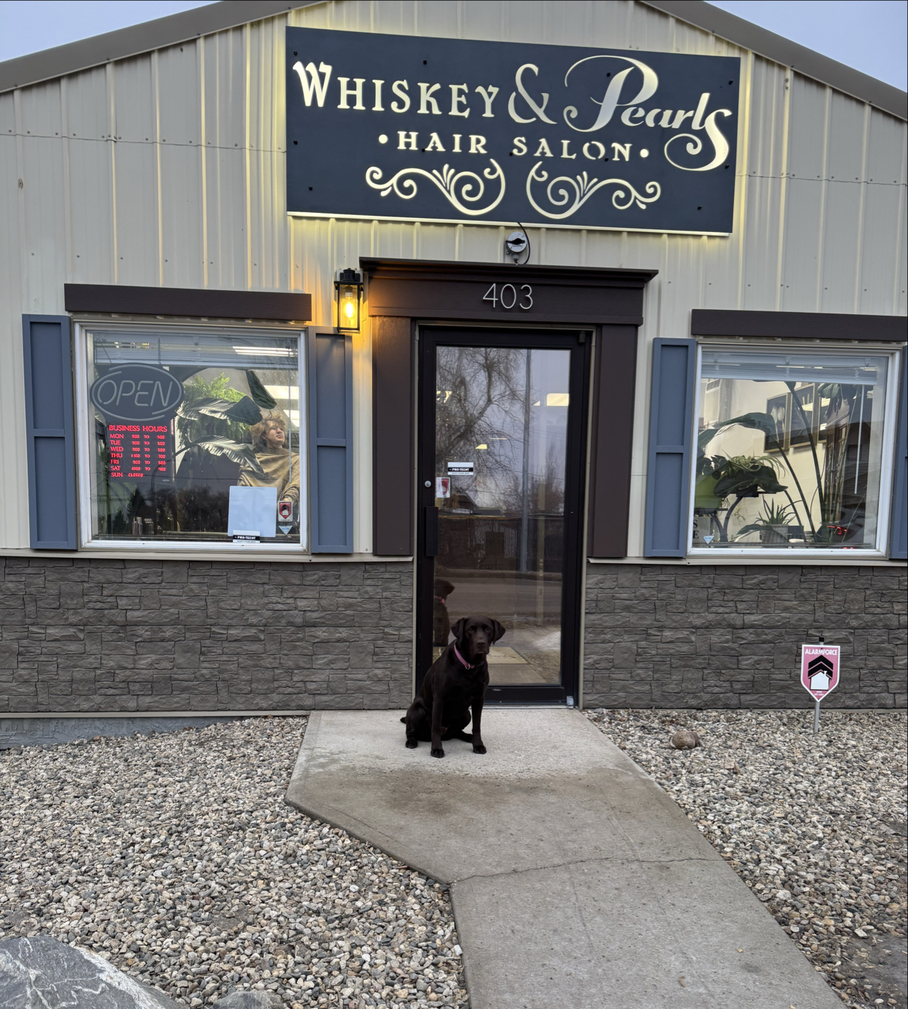Whiskey and Pearls Hair Salon & Barbershop - Barbershop in Moose Jaw